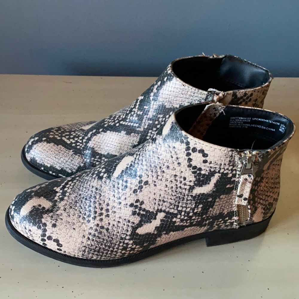 Snake skin pattern boots